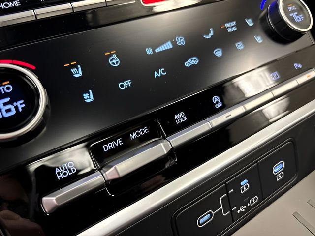 2026 Hyundai Santa Fe Limited - Photo 38