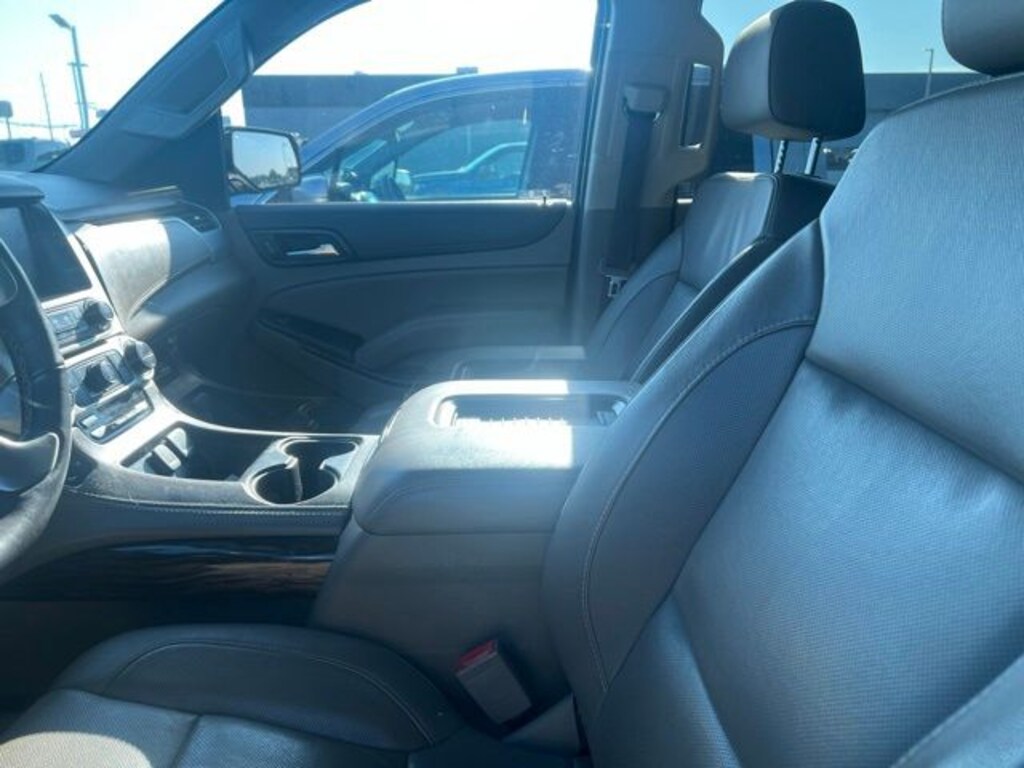 Used 2017 GMC Yukon XL SLT SUV
