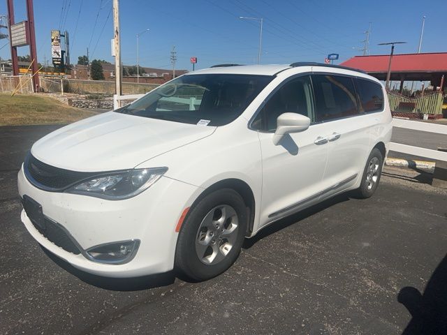 2017 Chrysler Pacifica Touring L Plus