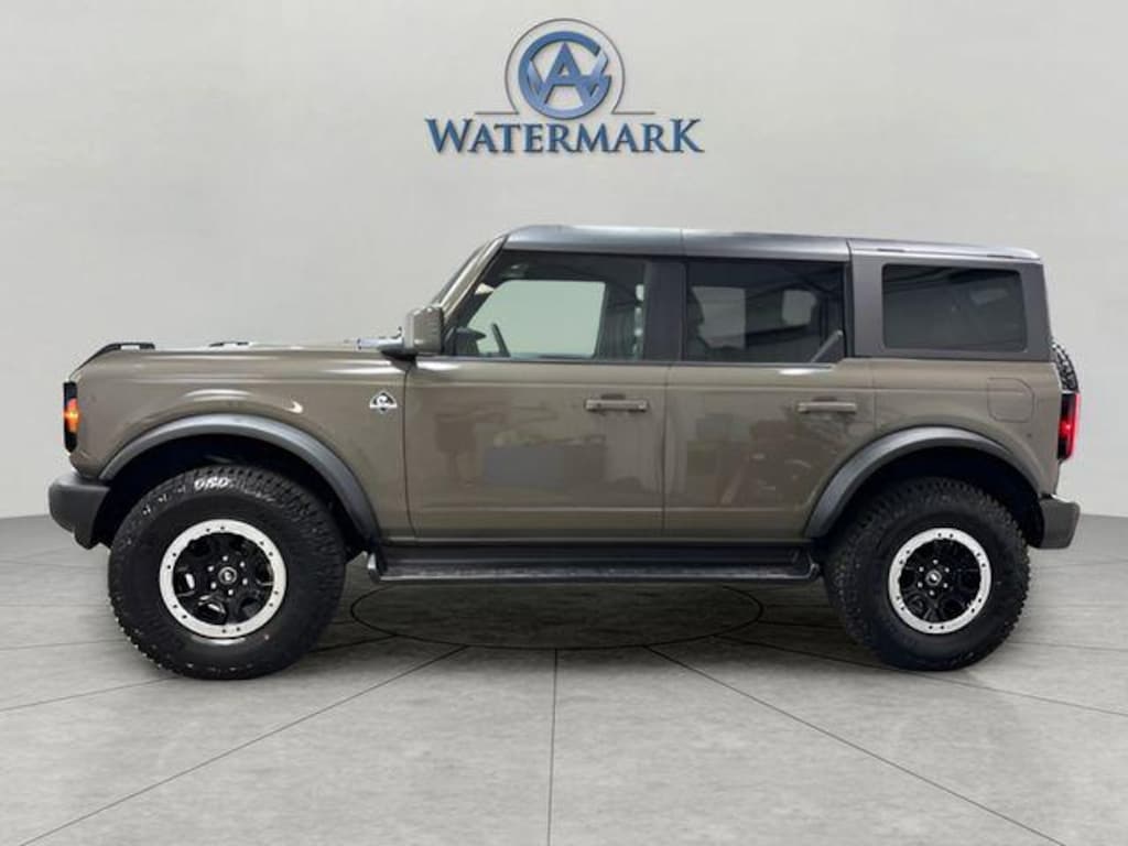 New 2025 Ford Bronco Outer Banks SUV