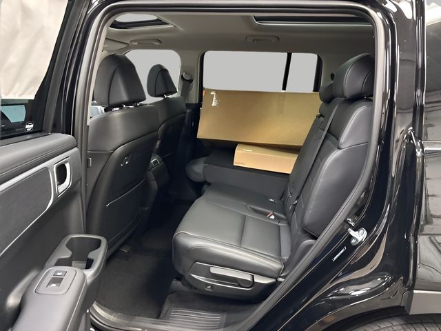 2026 Hyundai Santa Fe Limited - Photo 31
