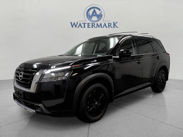2025 Nissan Pathfinder SL 4WD's photo