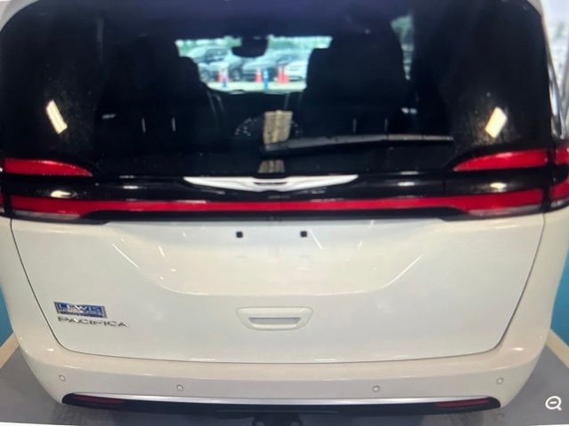 2025 Chrysler Pacifica Pinnacle - Photo 31