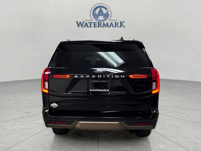 2025 Ford Expedition King Ranch photo 3