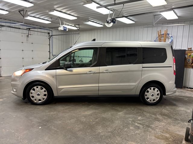 2019 Ford Transit Connect XLT Wagon Passenger photo 2