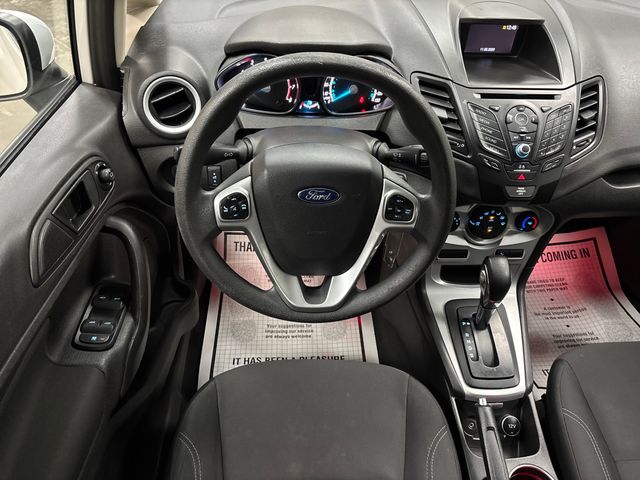 2018 Ford Fiesta SE - Photo 13