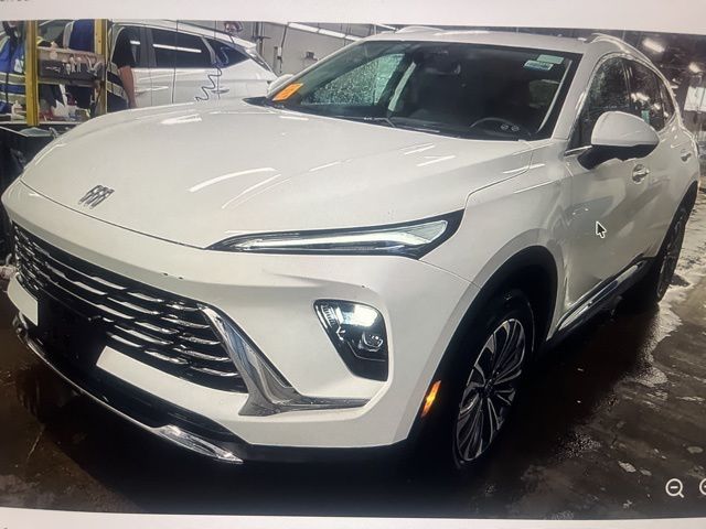 2025 Buick Envision Preferred's photo