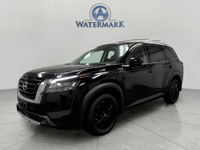 2025 Nissan Pathfinder SL 4WD's photo