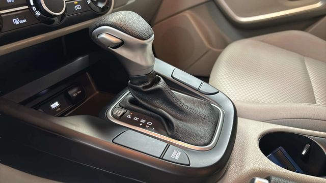 2025 Kia Soul LX - Photo 18