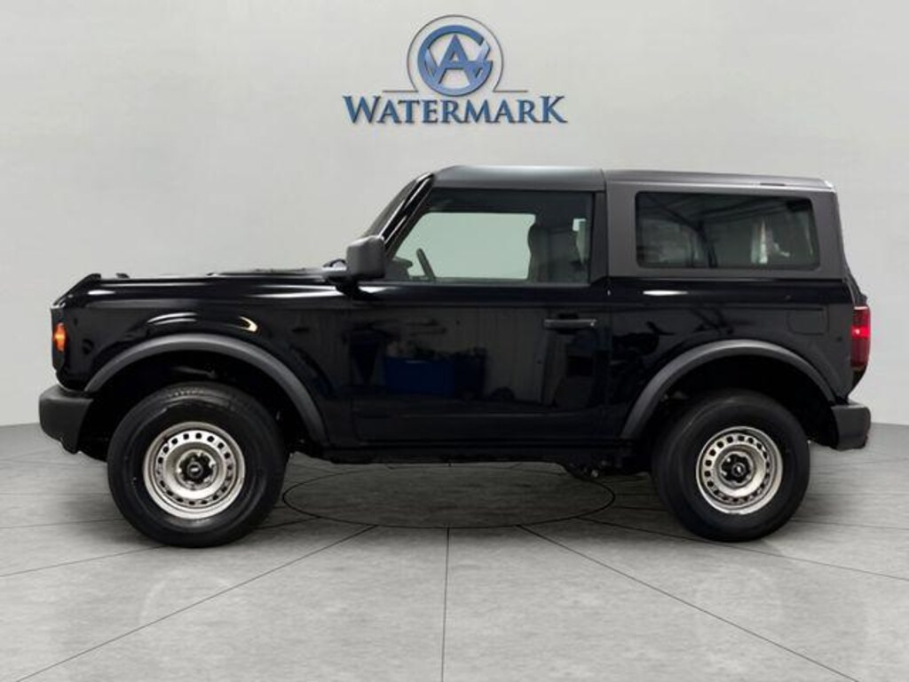 New 2025 Ford Bronco Base SUV