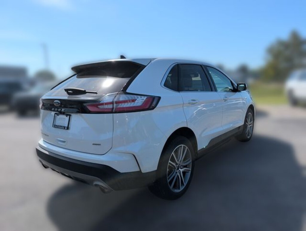 Used 2022 Ford Edge Titanium SUV