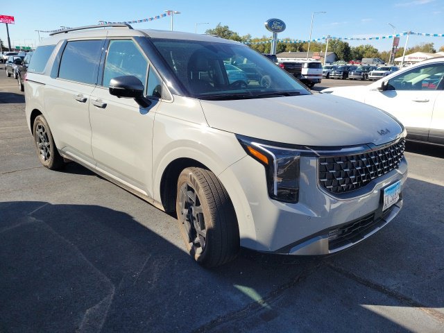Used 2025 Kia Carnival Hybrid SX Van Passenger Van