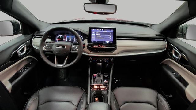 2025 Jeep Compass Limited - Photo 10