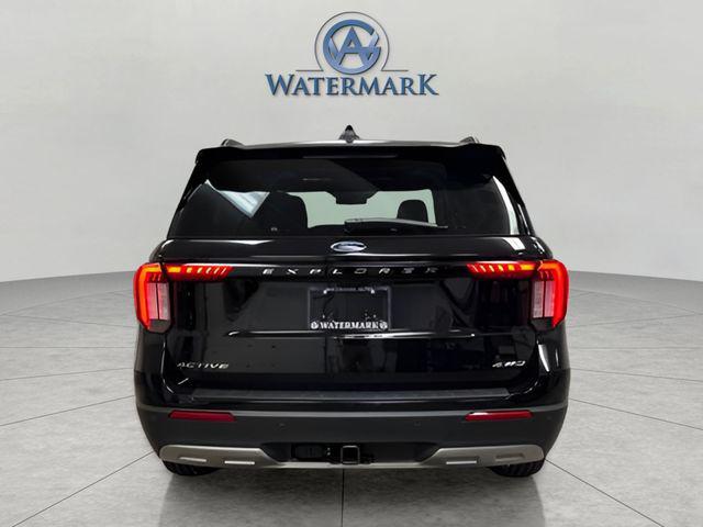 2026 Ford Explorer photo 4