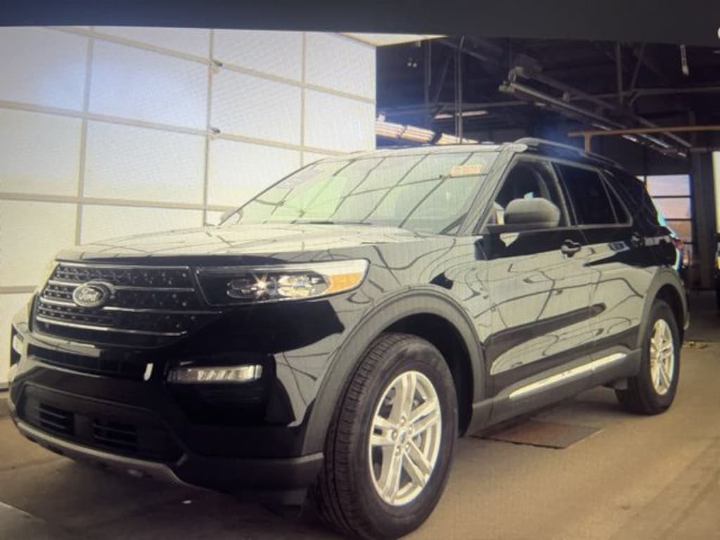 Used 2023 Ford Explorer XLT SUV