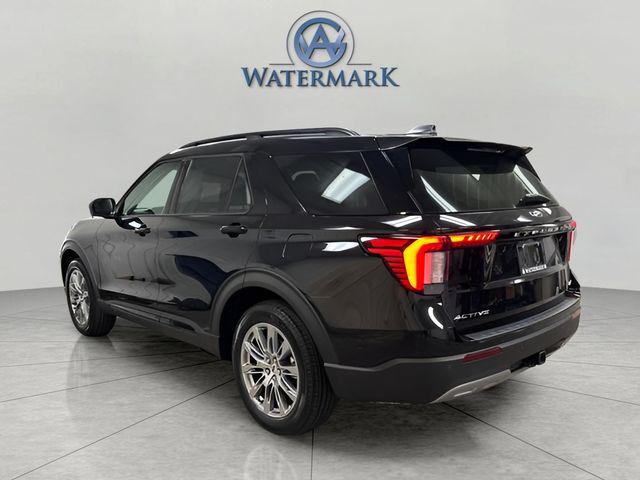 2026 Ford Explorer photo 3