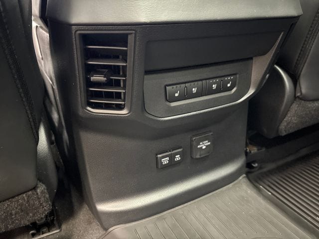 2023 Toyota Tundra Platinum - Photo 38