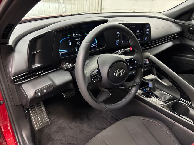 2026 Hyundai Elantra SEL - Photo 16