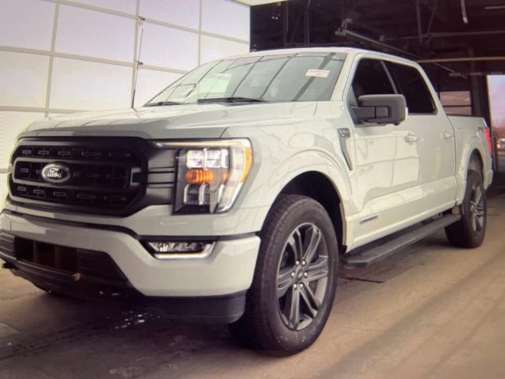 Used 2023 Ford F-150 XLT Truck SuperCrew Cab