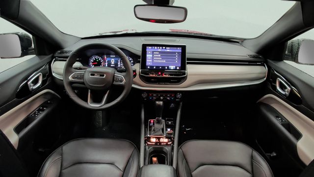 2025 Jeep Compass Limited - Photo 11