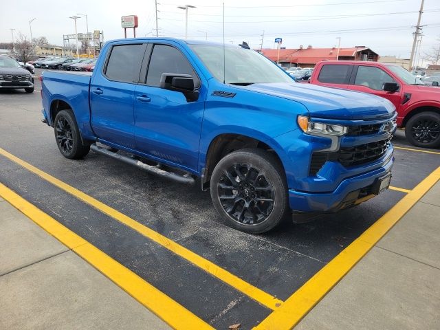 2023 Chevrolet Silverado 1500 RST photo 2