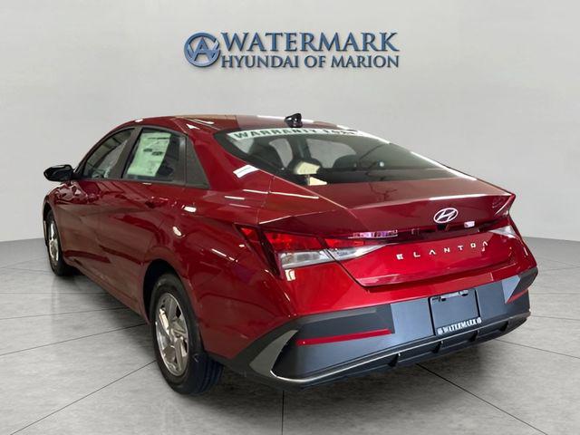 2025 Hyundai Elantra SE photo 3