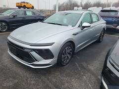 2026 Hyundai Sonata Hybrid Blue Sedan