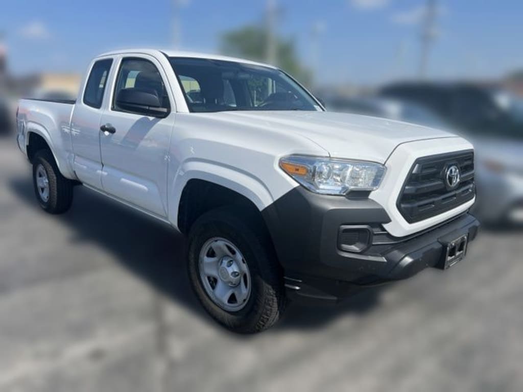 Used 2016 Toyota Tacoma SR Truck Access Cab