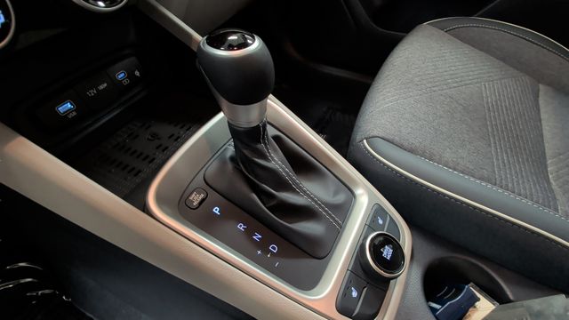 2025 Hyundai Venue Limited - Photo 20