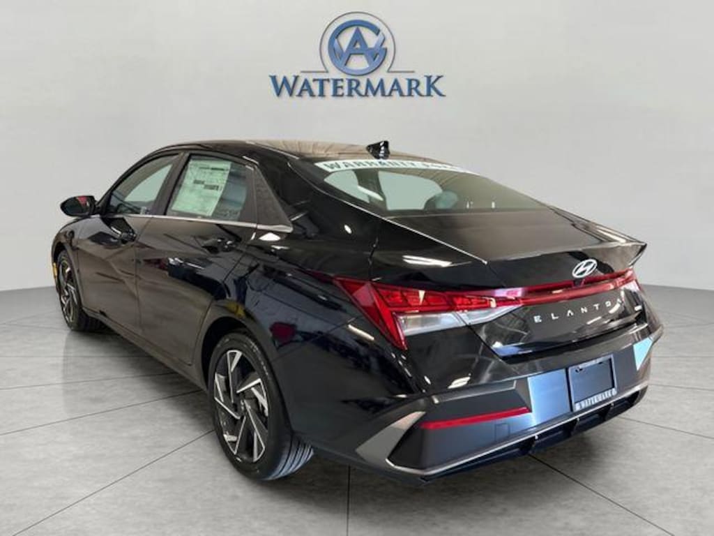 New 2025 Hyundai Elantra Hybrid Limited Sedan