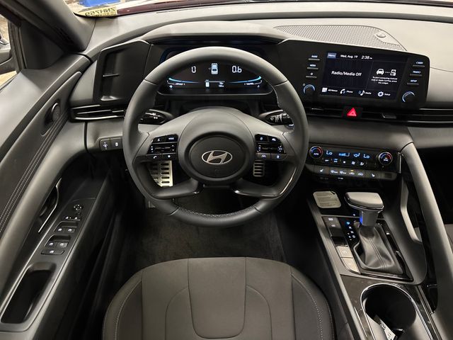 2026 Hyundai Elantra SEL - Photo 12