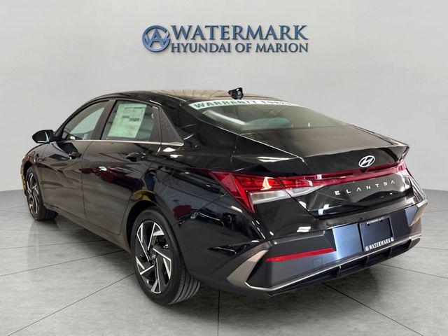 2025 Hyundai Elantra Hybrid Limited photo 3