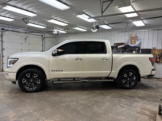 2021 Nissan Titan Platinum Reserve photo 2