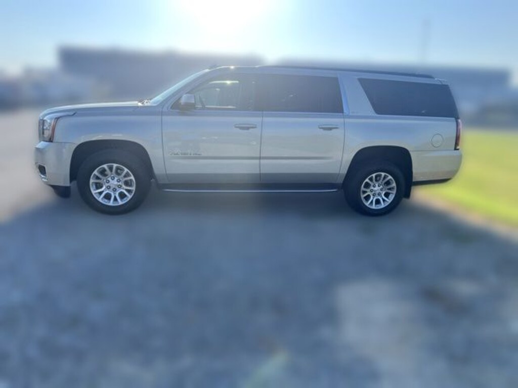 Used 2017 GMC Yukon XL SLT SUV
