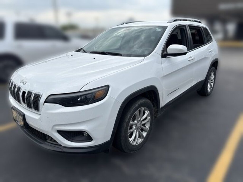 Used 2019 Jeep Cherokee Latitude FWD SUV