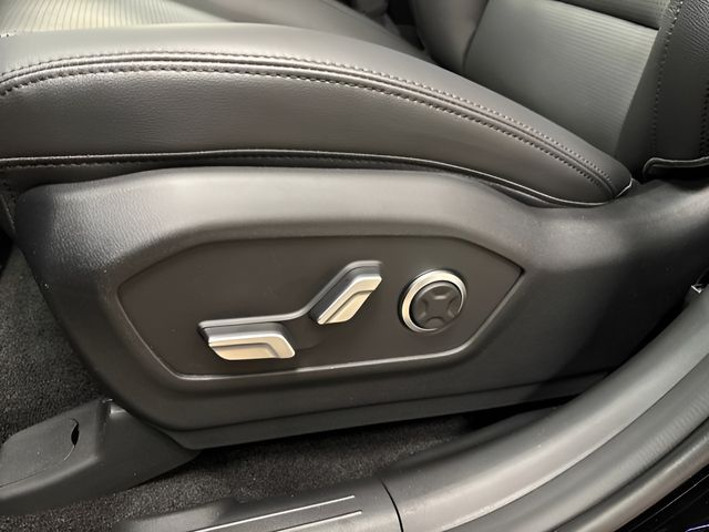 2026 Hyundai Santa Fe Limited - Photo 40