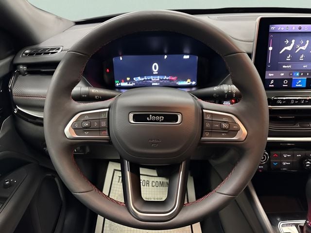 2025 Jeep Compass Trailhawk - Photo 15
