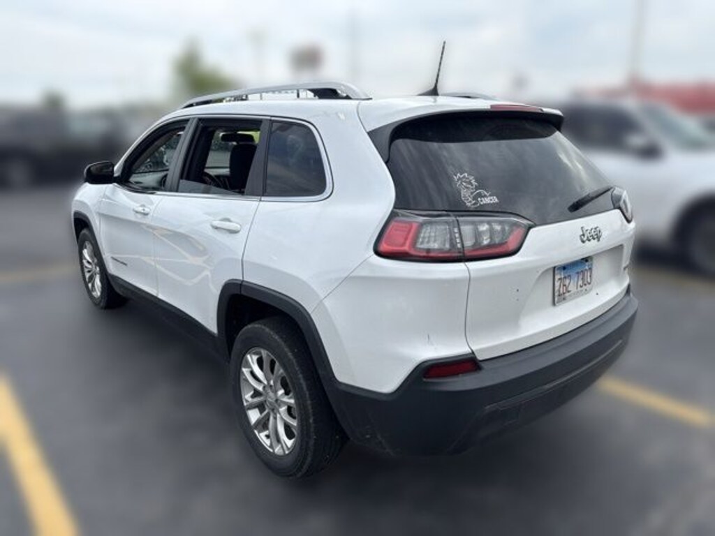 Used 2019 Jeep Cherokee Latitude FWD SUV