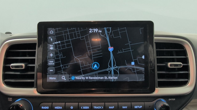 2025 Hyundai Venue Limited - Photo 15