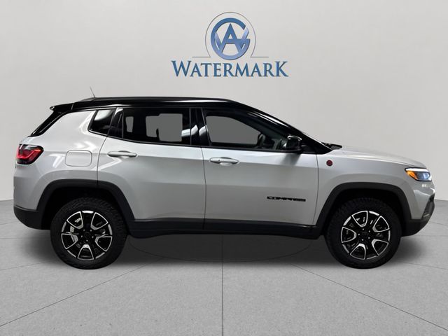 2025 Jeep Compass Trailhawk - Photo 7