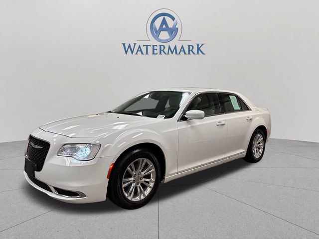 2018 Chrysler 300