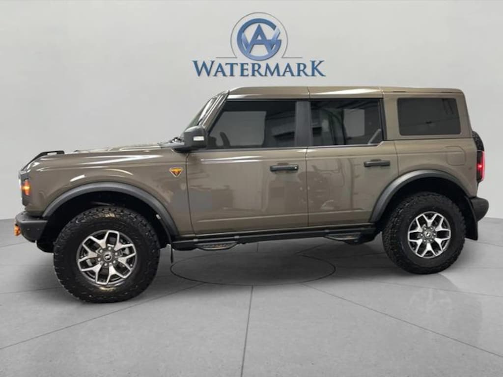 Used 2025 Ford Bronco Badlands SUV