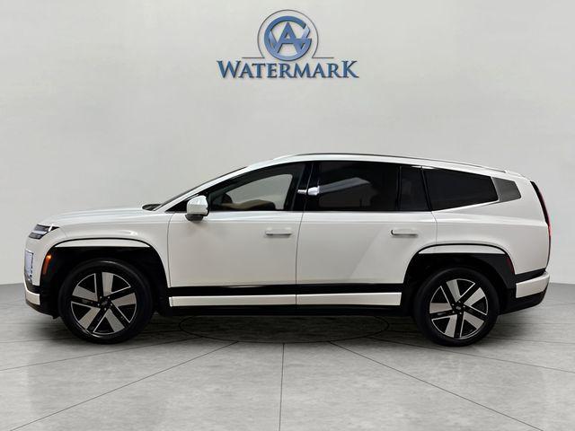 2026 Hyundai Ioniq SEL photo 2