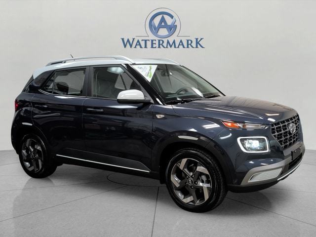 2025 Hyundai Venue Limited - Photo 7
