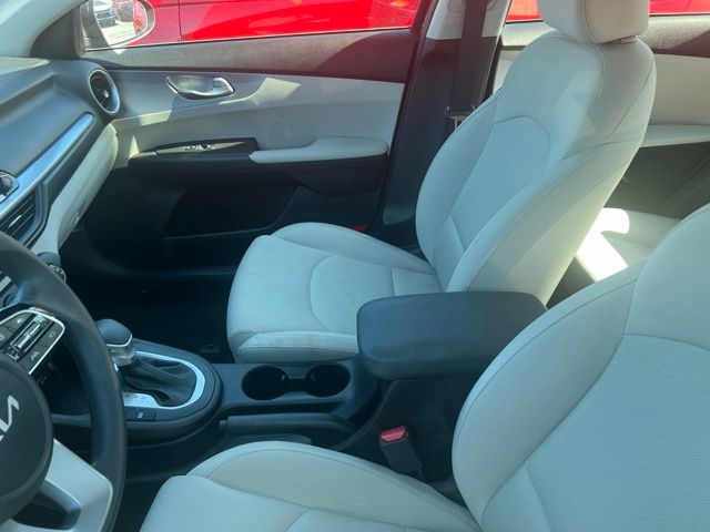 2022 Kia FORTE LXS - Photo 5