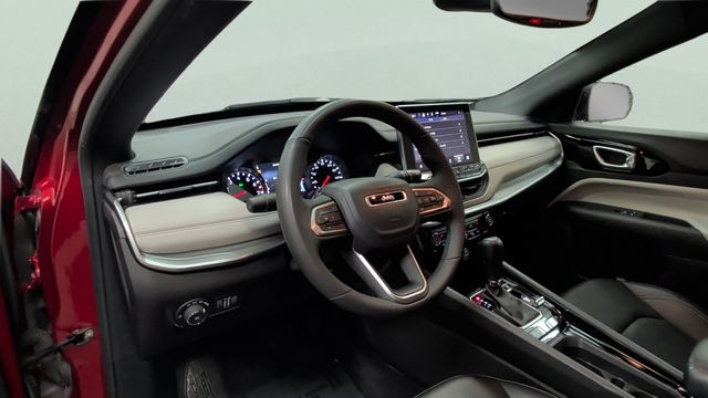 2025 Jeep Compass Limited - Photo 15