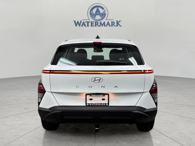 2026 Hyundai Kona SE photo 3