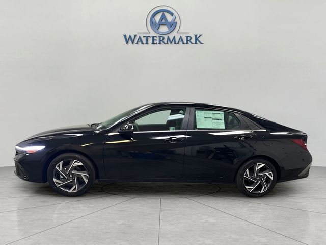 2025 Hyundai Elantra Hybrid Limited photo 2