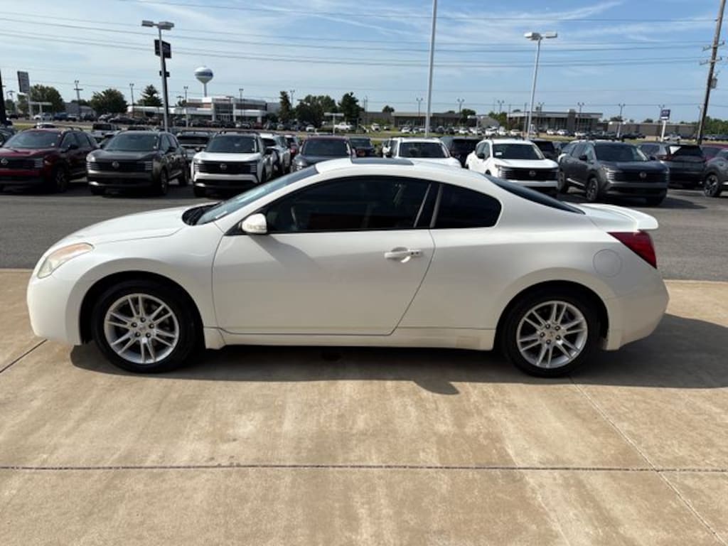 Used 2008 Nissan Altima 3.5 SE Coupe