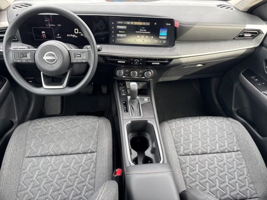 New 2025 Nissan Kicks SV SUV